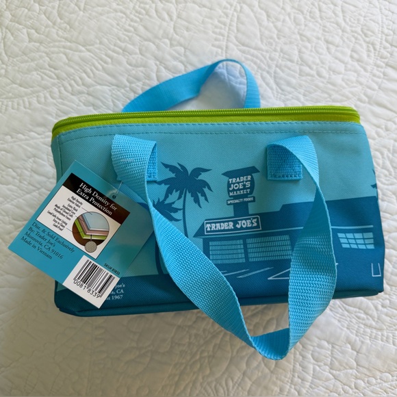 🌴 Trader Joe's Mini Insulated Bag, Aqua and Lime - Picture 2 of 5